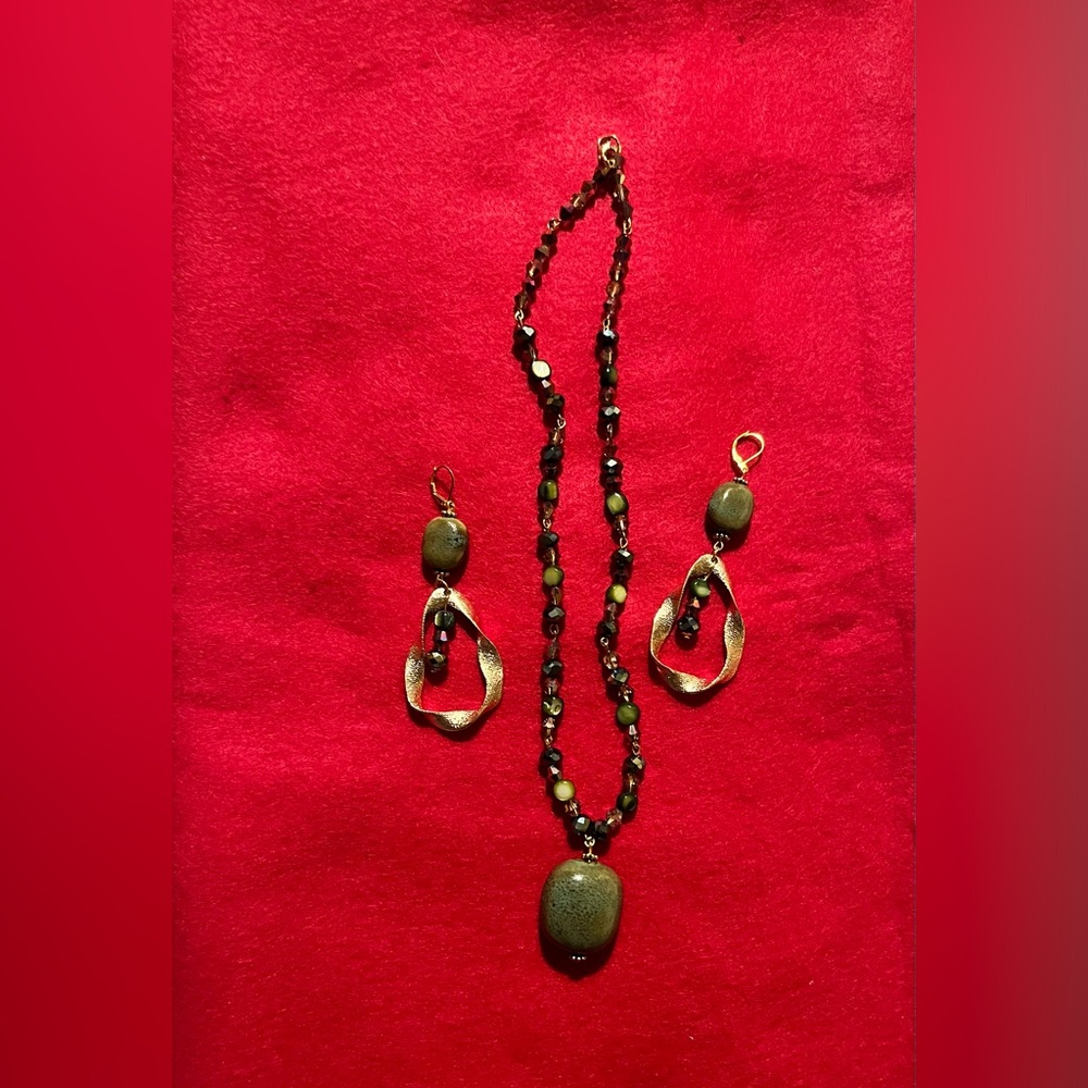 Chunky Pendant Beaded Fashion Jewelry Set